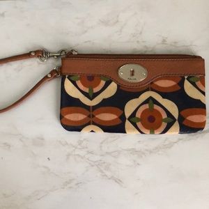 Fossil wristlet